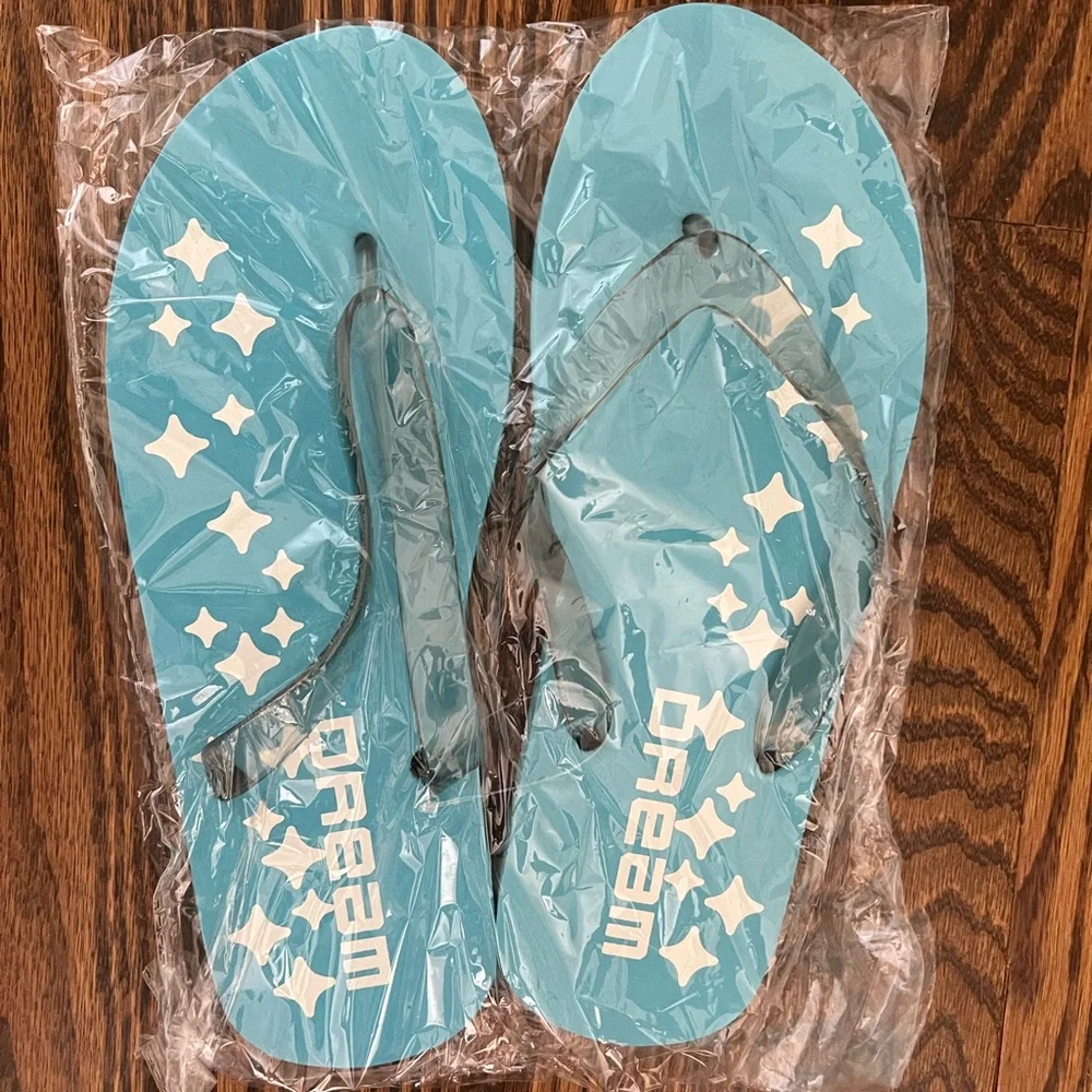 Lot of new thing flip flops - Picture 4 of 5